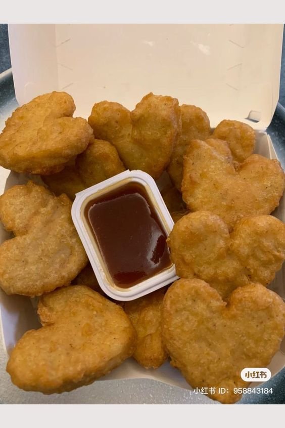 heart_jpg's tweet photo. heart shaped nuggets https://t.co/igiFMtgcEW