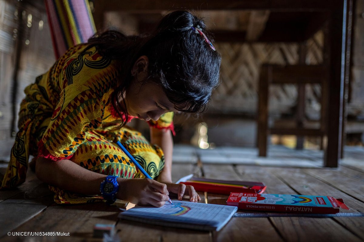 UNICEFBD's tweet photo. Education lays the groundwork for a better tomorrow yet we're facing a global learning crisis.
Today, millions of students attend school without acquiring basic skills.
To end this crisis, we must act now. 🙌
#LetMeLearn https://t.co/4wx4V1UTBF
