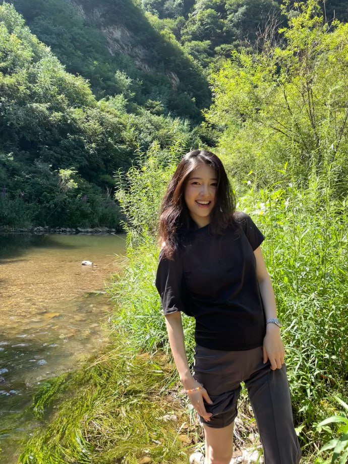 #户外  潺潺流水的小溪，看着这个景色，你会想到什么诗句呢？

我是主人，第一个来：

青青河畔草，郁郁园中柳 https://t.co/tqh2JfFJnj