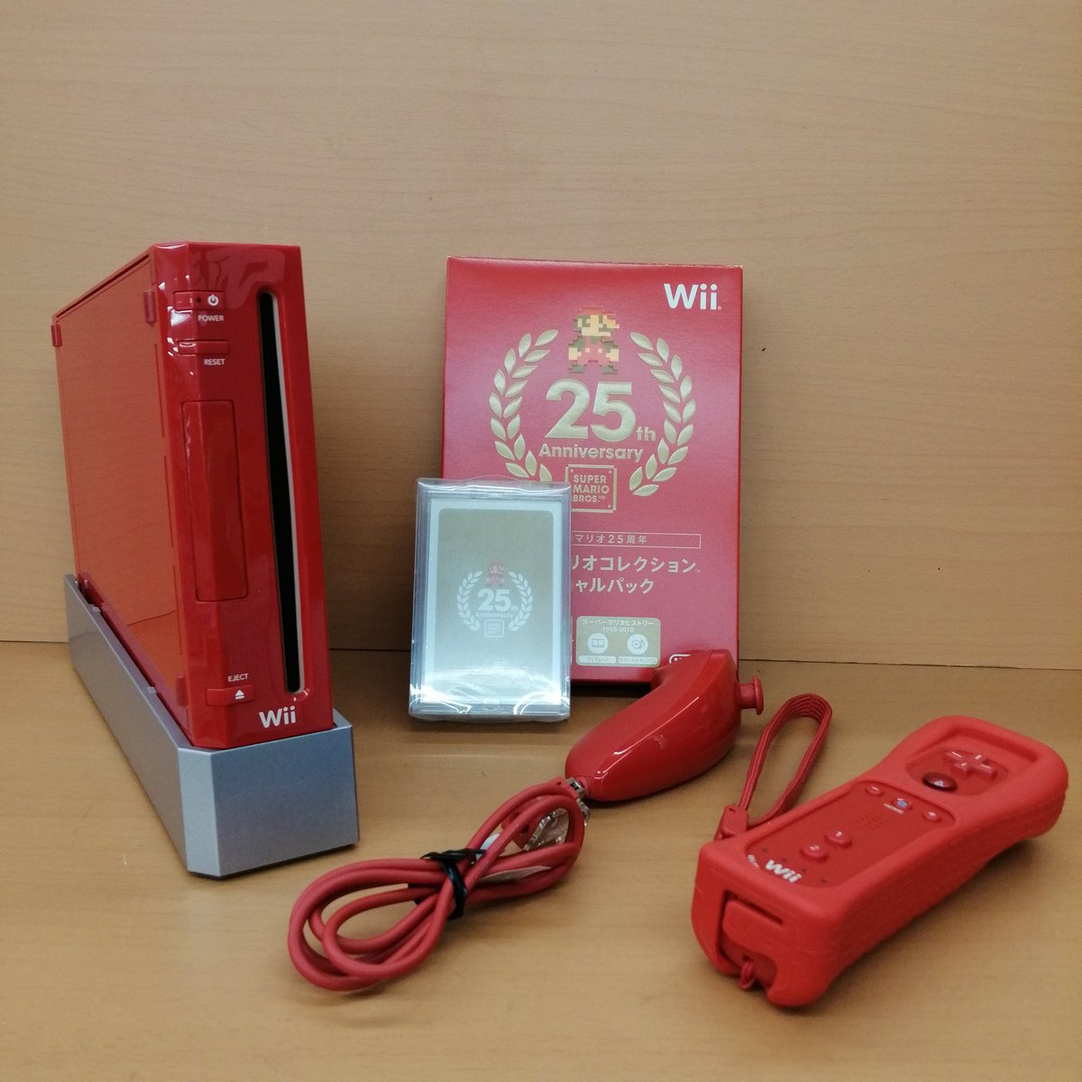 【美品・レア】 Wii スーパーマリオ25周年アニバーサリー 箱付き Nintendo Wii スーパーマリオ 25周年限定モデル 美品 レア セット