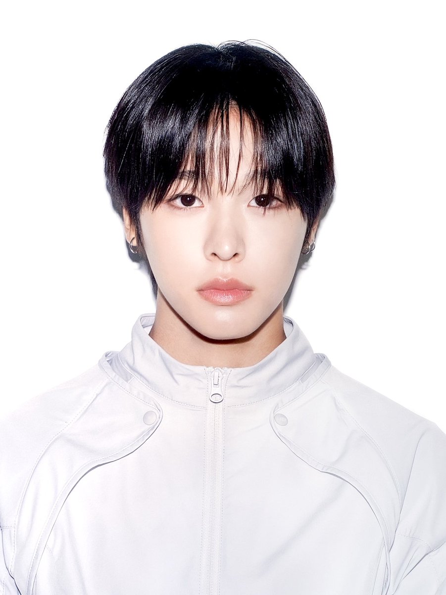 기혁໒꒱ tweet media