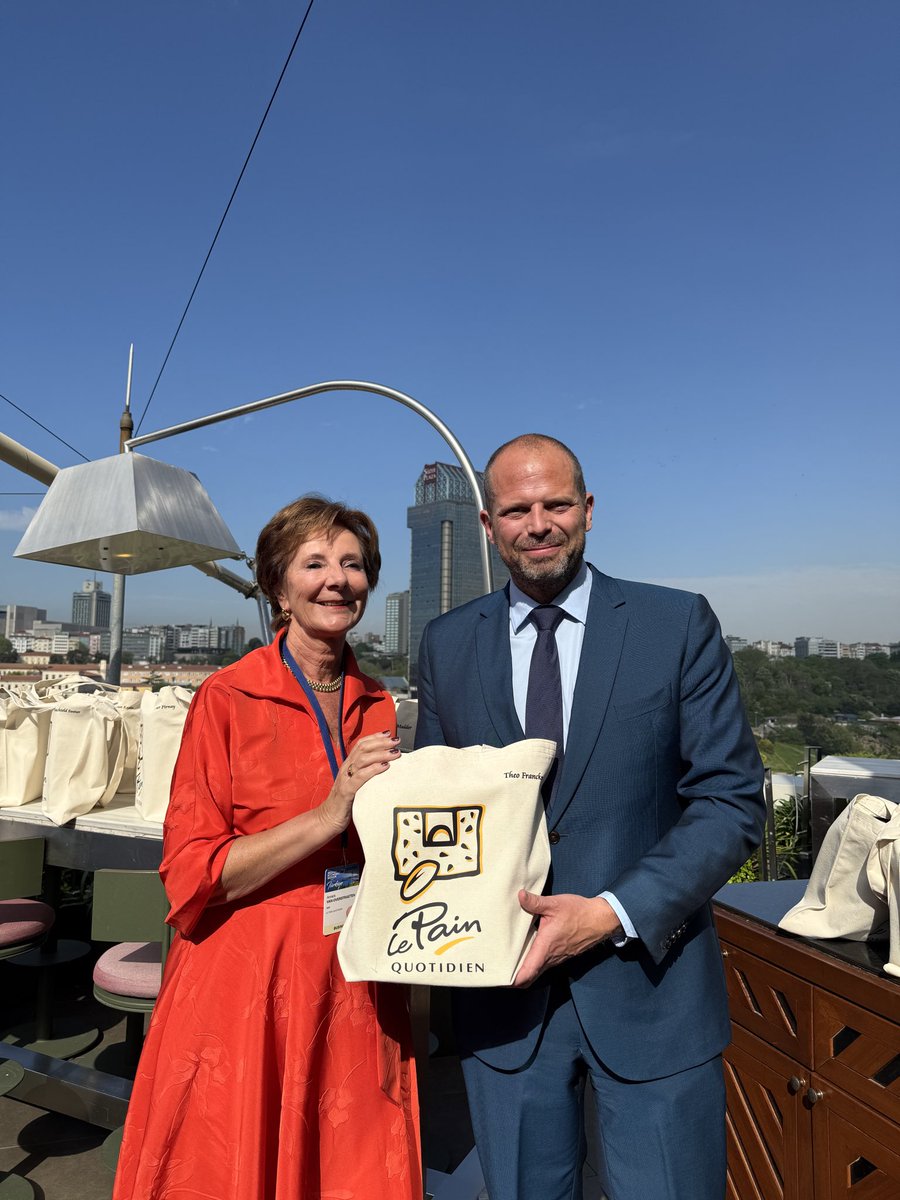 Theo Francken tweet media