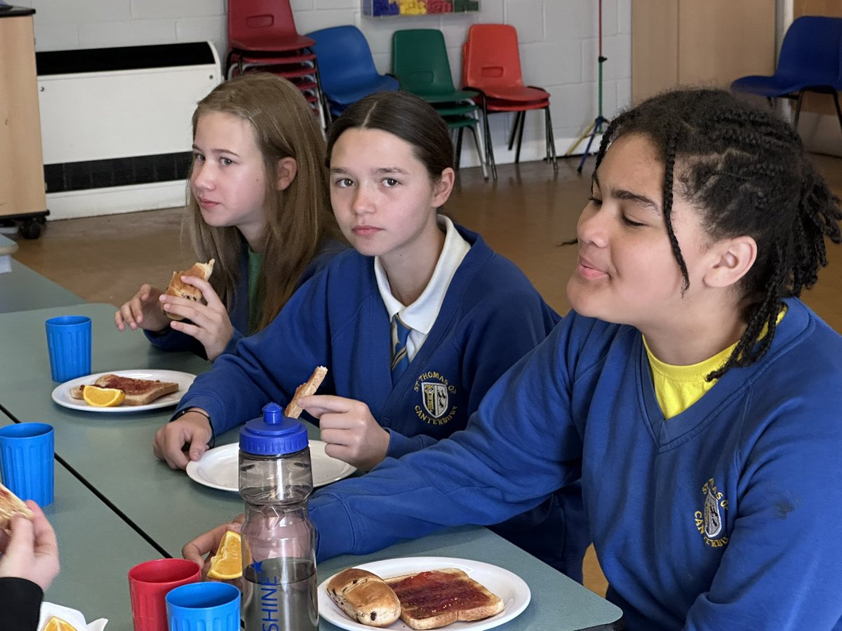STOCSch's tweet photo. It’s SAT’s Week @STOCSch. Good luck to all our beautiful Year 6 children. Enjoy your breakfast!  You are amazing, always remember that! #SATS #youareamazing 💙💛⭐️⭐️⭐️⭐️⭐️ https://t.co/mrZwbAXDVA