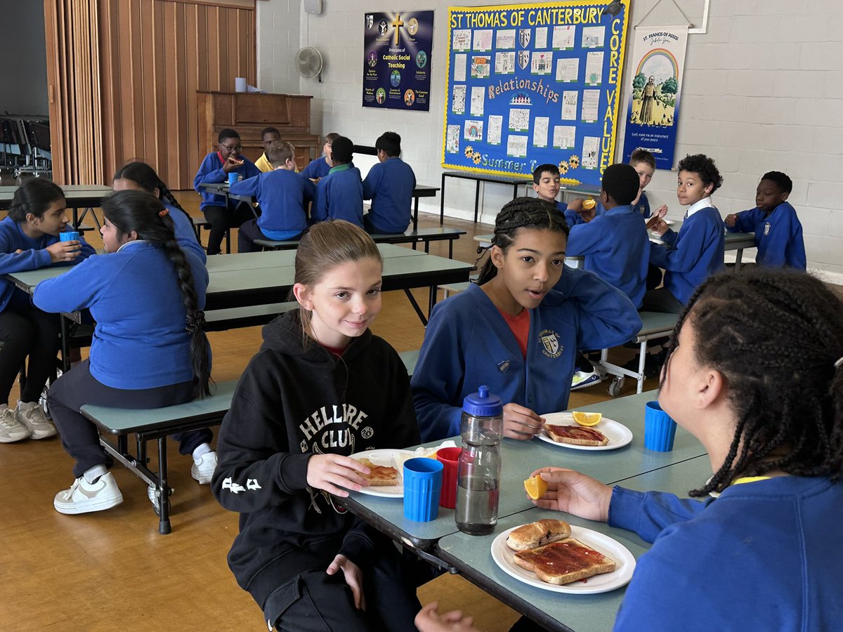 STOCSch's tweet photo. It’s SAT’s Week @STOCSch. Good luck to all our beautiful Year 6 children. Enjoy your breakfast!  You are amazing, always remember that! #SATS #youareamazing 💙💛⭐️⭐️⭐️⭐️⭐️ https://t.co/mrZwbAXDVA