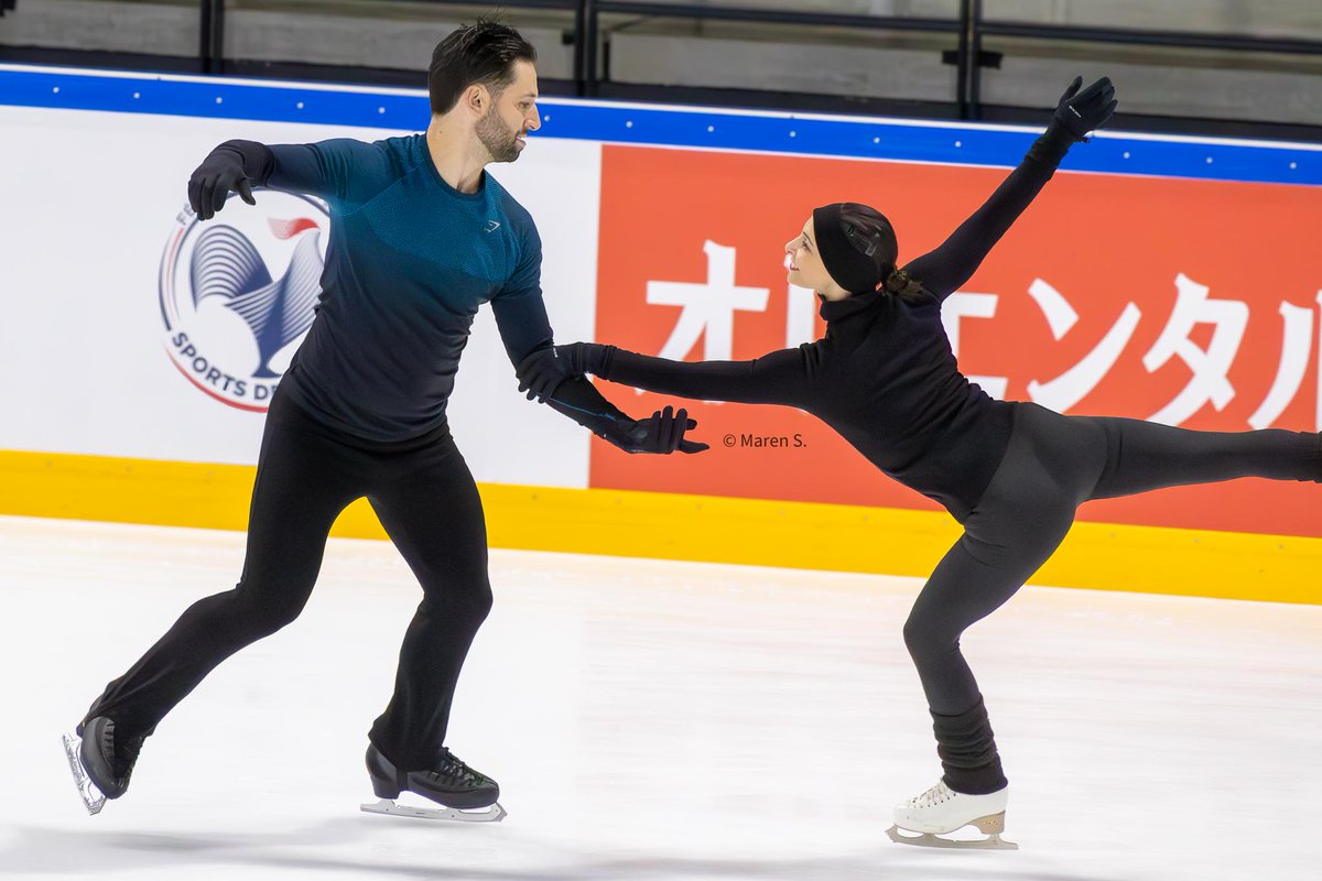 demtuppesseine's tweet photo. Grand Prix de France 2025 - Friday pairs SP practice - practice group 2 #FigureSkating #GPFigure #GPFRA #GPdF #DeannaStellatoDudek #MaximeDeschamps #CamilleKovalev #PavelKovalev #RikuMiura #MiuraRiku #RyuichiKihara #KiharaRyuichi https://t.co/lDLqeKHuXM