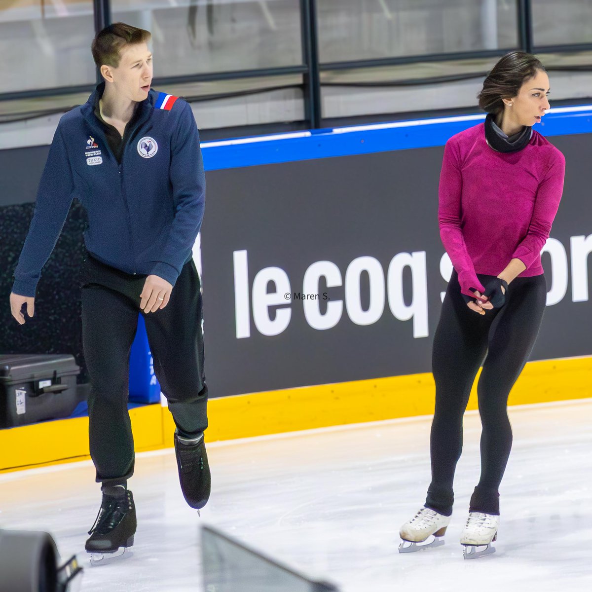 demtuppesseine's tweet photo. Grand Prix de France 2025 - Friday pairs SP practice - practice group 2 #FigureSkating #GPFigure #GPFRA #GPdF #DeannaStellatoDudek #MaximeDeschamps #CamilleKovalev #PavelKovalev #RikuMiura #MiuraRiku #RyuichiKihara #KiharaRyuichi https://t.co/lDLqeKHuXM