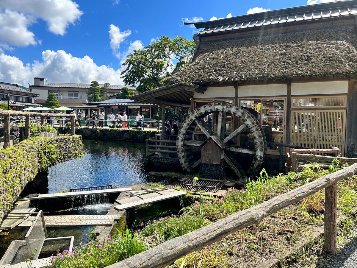 bo_chan001's tweet photo. 人生でもう一回だけここに行きたい https://t.co/FDPPPHZXjc