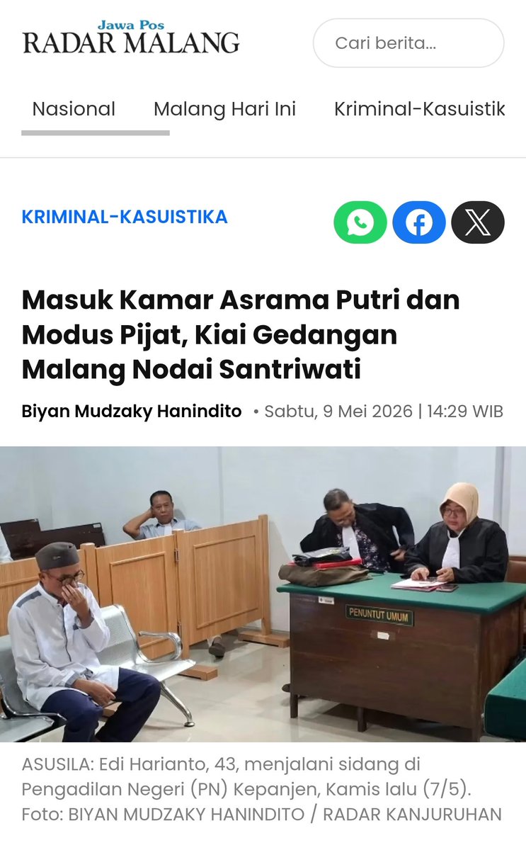 ImamBesar212's tweet photo. Masuk kamar asrama putri dengan modus minta dipijitin, Kyai Kicau Mania Gedangan Malang nodai 3 santriwati.

Pelaku hanya dijatuhi hukuman 5 tahun penjara? WTF!

Masuk Kamar Asrama Putri dan Modus Pijat, Kiai Gedangan Malang Nodai Santriwati - Radar Malang https://t.co/t1gO3agaRh https://t.co/hGcKDJhRh0