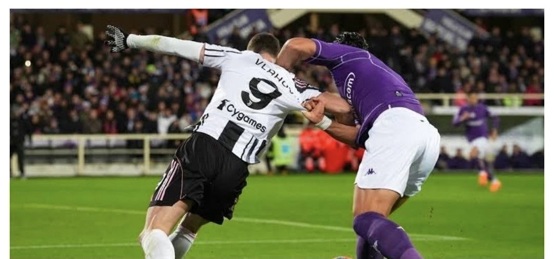 <a href="/90ordnasselA/">Alessandro</a> Qua invece sono riusciti al VAR a trasformare un rigore fischiato in campo in un fallo in attacco! Episodio praticamente identico! Vedi tu quanto sia credibile il campionato di serieA