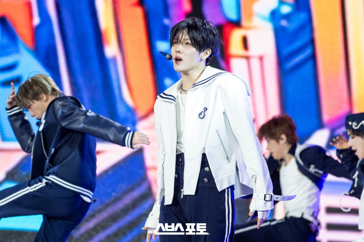 SBSNOW_PHOTO's tweet photo. [SBS 현장사진]
인기가요 온더고

#인기가요
#MODYSSEY
#스브스포토
https://t.co/nHKljdAGPj https://t.co/IEvslTfkOe