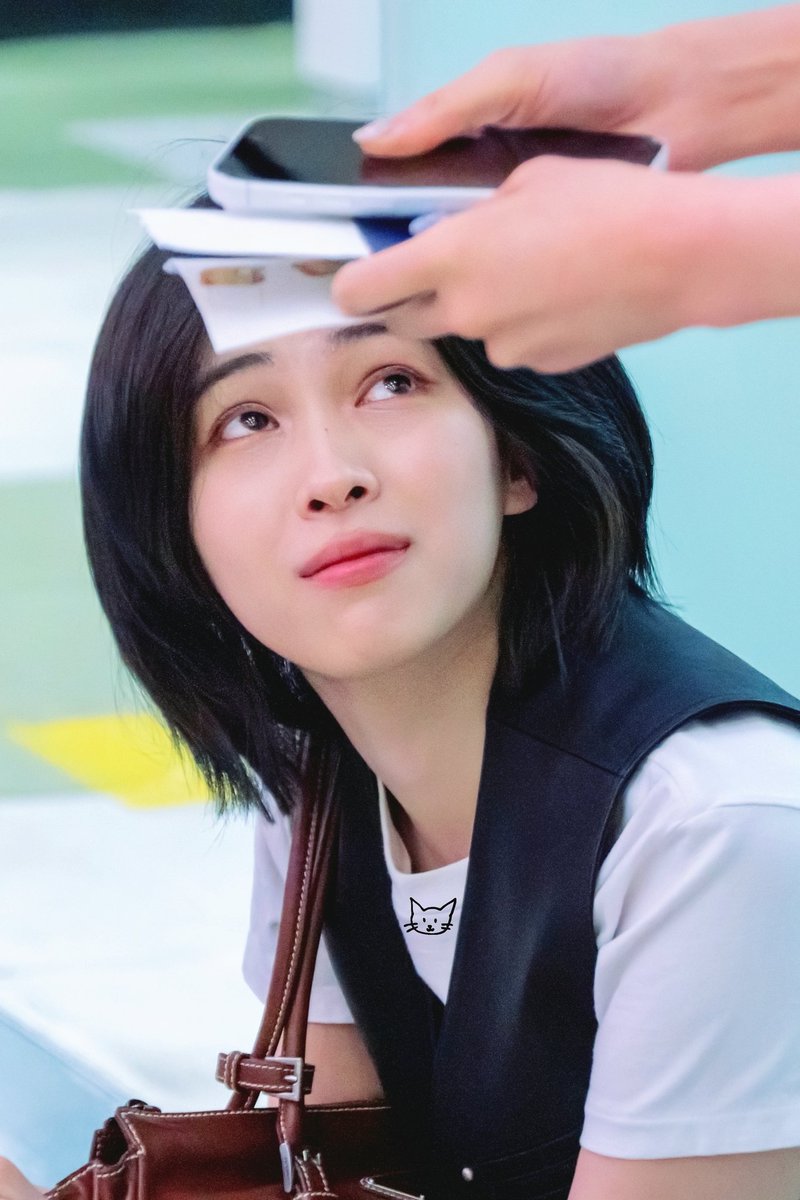 ILRyujin17's tweet photo. 260508＆260511
#ITZY #있지 #RYUJIN #류진 #リュジン #申留真 https://t.co/1wbnulla9L