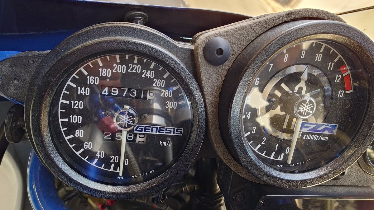kazu1200_SR's tweet photo. 14時過ぎに帰宅しました。
総走行距離は537kmでした。
2016年に30周年ミーティングが有り、いつの間にか10年ですね。
また来年も、再来年も宜しくお願いします!
#FZRミーティング #FCOJ #YAMAHA #YAMAHAバイク #FZR #FZR1000 #3GM #FZRだから https://t.co/OvXzGpQ6fp