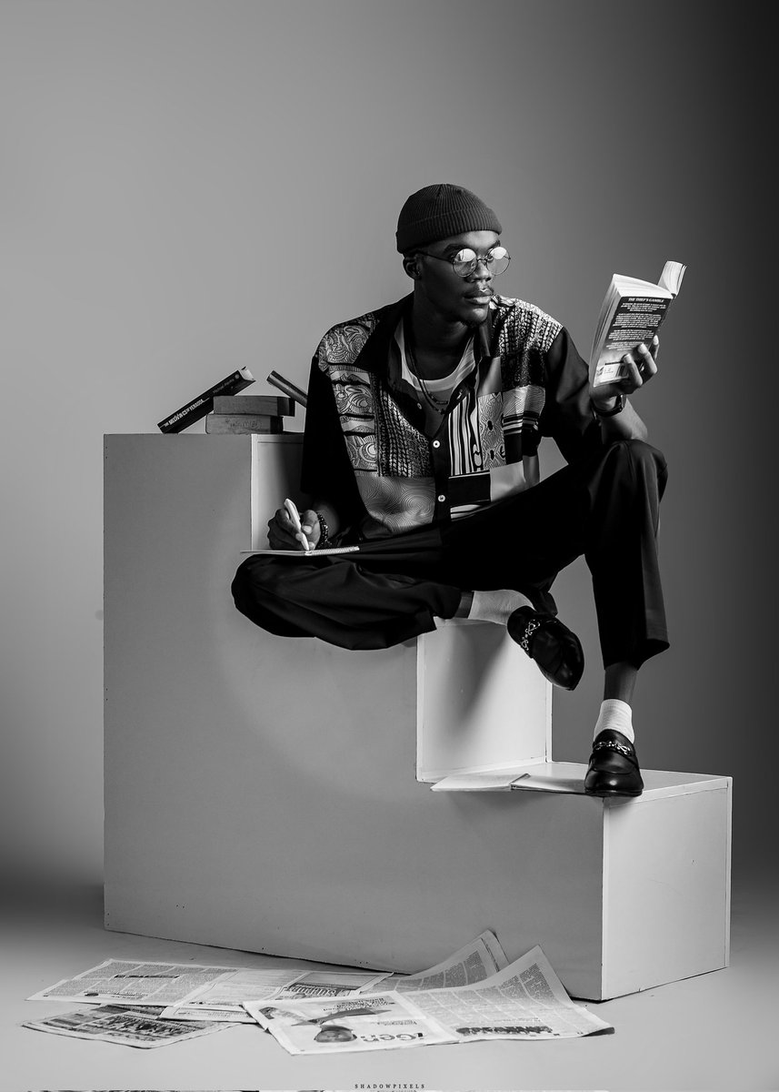 Shadowpixels_'s tweet photo. Day 11/31:

Studio Portraits of @aperfectwriter 

#photography #studiopotraits #creatorsearchinsight  #challenge  #daily #fyppp  #potraitphotography #fyp #fyppppppppppppppppppppppp #creativephotography #creative #viral #viralvideo https://t.co/4ki930JvpS