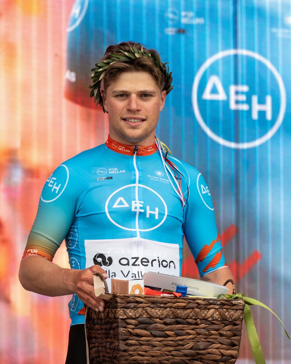 AzerionVillaVal's tweet photo. Big week for the team 🙌🔥
Mathis won stage 1 of the Tour of Hellas and wore the leader’s jersey 🇬🇷🥇
Otto took 3rd at À travers les Hautes Fagnes, won the KOM jersey at Flèche Ardennaise and finished 2nd at the Alfa Bier Limburg Classic ⛰️🥈
#Ridetowin #AzerionVillaValkenburg https://t.co/PnzQxpRAkx