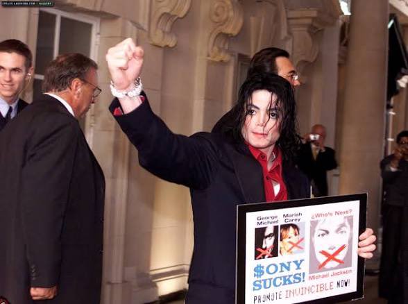 Jantar127's tweet photo. In 1985 Michael Jackson acquired the ATV Catalog with more than one million copyrights including 250 Beatles songs, for $40 million after being advised by Paul McCartney to invest in the business of music publishing with includes all the rights of songs and their lyrics.
The catalog was considered the jewel of the music industry and created a lot of controversy and friction between Jackson and SONY. The Catalog featured the Beatles songs, songs by Taylor Swift, Lady Gaga, and many Black artists to whom Jackson reverted ownership gifting those Black artists back their rights which were never owned by the artists themselves but owned by the studios. Jackson thought it a travesty that most of the studios owned the music made by Black artists who never had an opportunity to own their own musical genius.