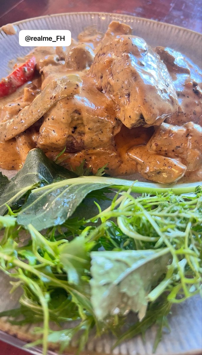 realme_FH's tweet photo. من ألذ أنواع اللحوم اللي جربتها، لحم النعامة 🪶 🥩 
 بس ناقصنه شوي طبخ ونار عالية عشان يستوي و يصير مضبوط 👌🏻

يمي 😋 https://t.co/Q7of4sJUN0