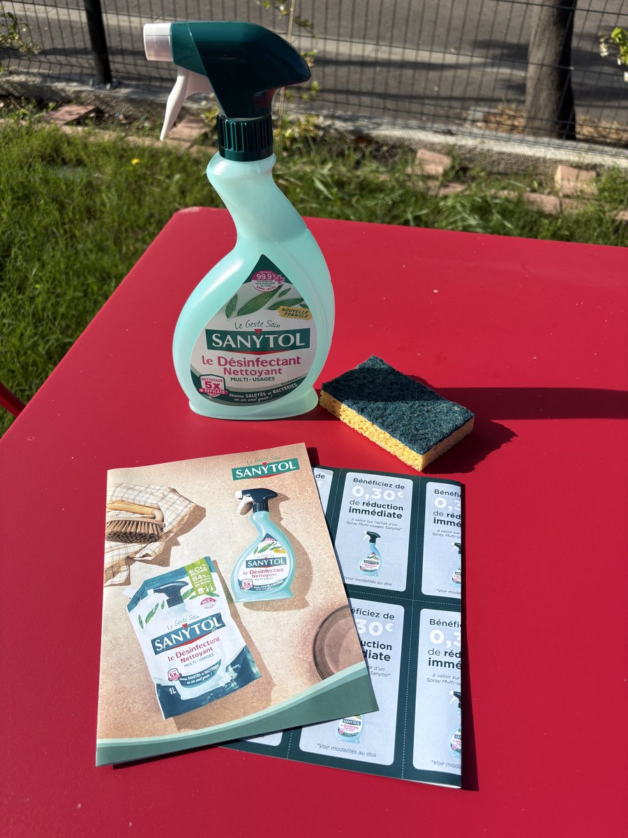 val6663's tweet photo. C’est parti pour faire briller la maison et les tables du jardin !
Un pschitt, un coup d’éponge et voilà. ! Ça sent bon le propre sans effort !
@Sanytolfrance @trndfrance 
#SanytolLover #produitoffert #trndfrance #SanytolNo1 #sanytoltoutdanslamaison
#collaborationcommerciale https://t.co/M341ljpYem