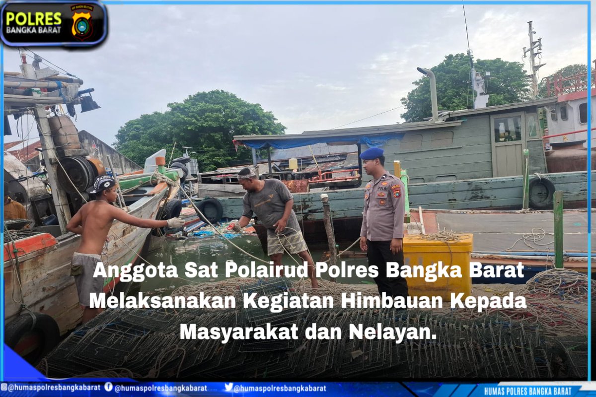 SatBarat's tweet photo. Anggota Sat Polairud Polres Bangka Barat Melaksanakan Patroli preventif dan Edukatif Kepada Nelayan Di Pelabuhan https://t.co/mLdr4YwXsT
