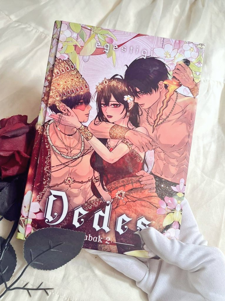egestigi's tweet photo. Sembari nunggu season selanjutnya, bolee banget baca novel komik Dedes hehe. Sekarang lagi open PO novel komik yg babak 2. Merchnya jg lucu2 bagus utk dikoleksiii✨️

Kalo minat langsung aja ya klik link ini thx^^
https://t.co/OCBakf54Yz https://t.co/xTnDGJ2L6o