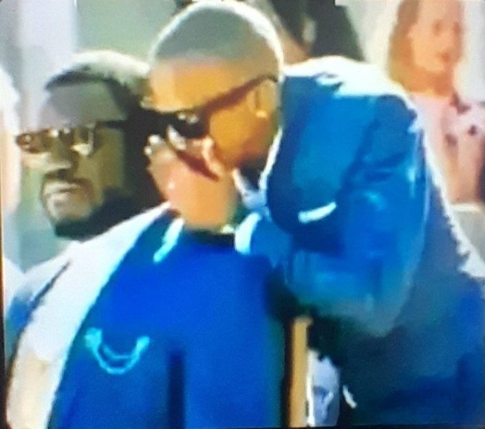 ghetixx's tweet photo. When your the MC and they tell you that the money lenders have come https://t.co/9OvIwhiycR