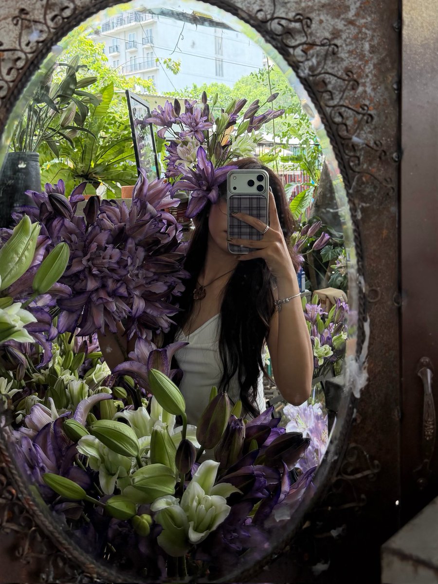 Bloomify tweet media
