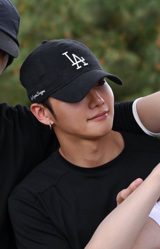 seunghun smiling but 🥺