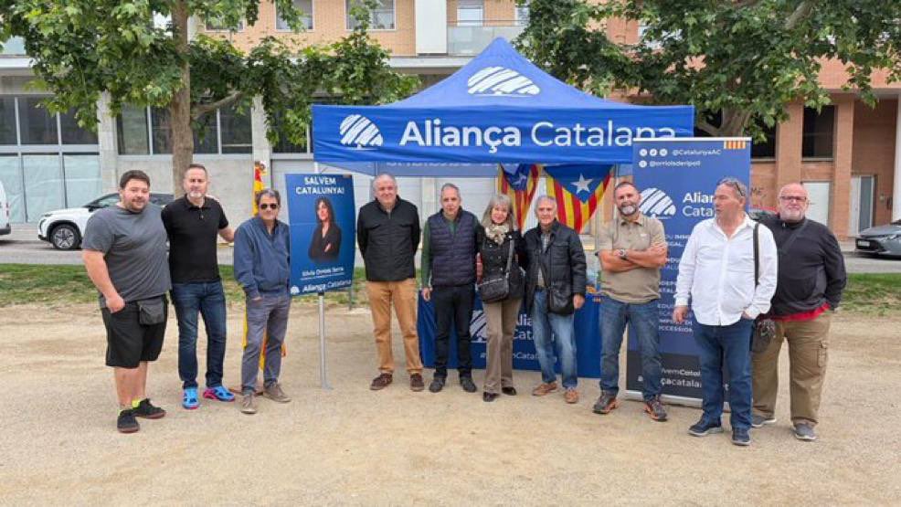 (1/4) El partit nacionalista Aliança Catalana s'ha desplegat arreu de les comarques aquest cap de setmana: Manresa, Navàs, Gironella, Rosselló