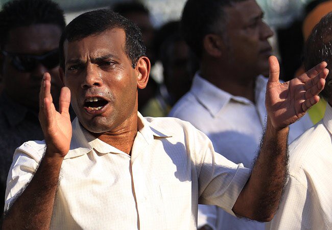 މުއިއްޒަށާ، މުއިއްޒު ސަރުކާރަށް ރައްދުނުދީ ނުދީ ނުތިބެވޭ ކެންޑިޑޭޓް.

ދެން ހުރި ކެންޑިޑޭޓަށް ސަރުކާރު ބޮޑުން ކުރަނީ ތާއީދު.

#VoteAnni
#BoduBadhalu