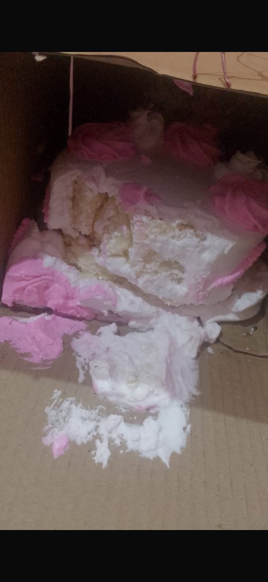 rajputgovind08's tweet photo. Very disappointed with my recent Zomato order. The cake arrived completely damaged and stuck all over the box. Totally unacceptable service. Expecting a proper refund and resolution ASAP. 
@zomatocare https://t.co/VBIn6NhXck