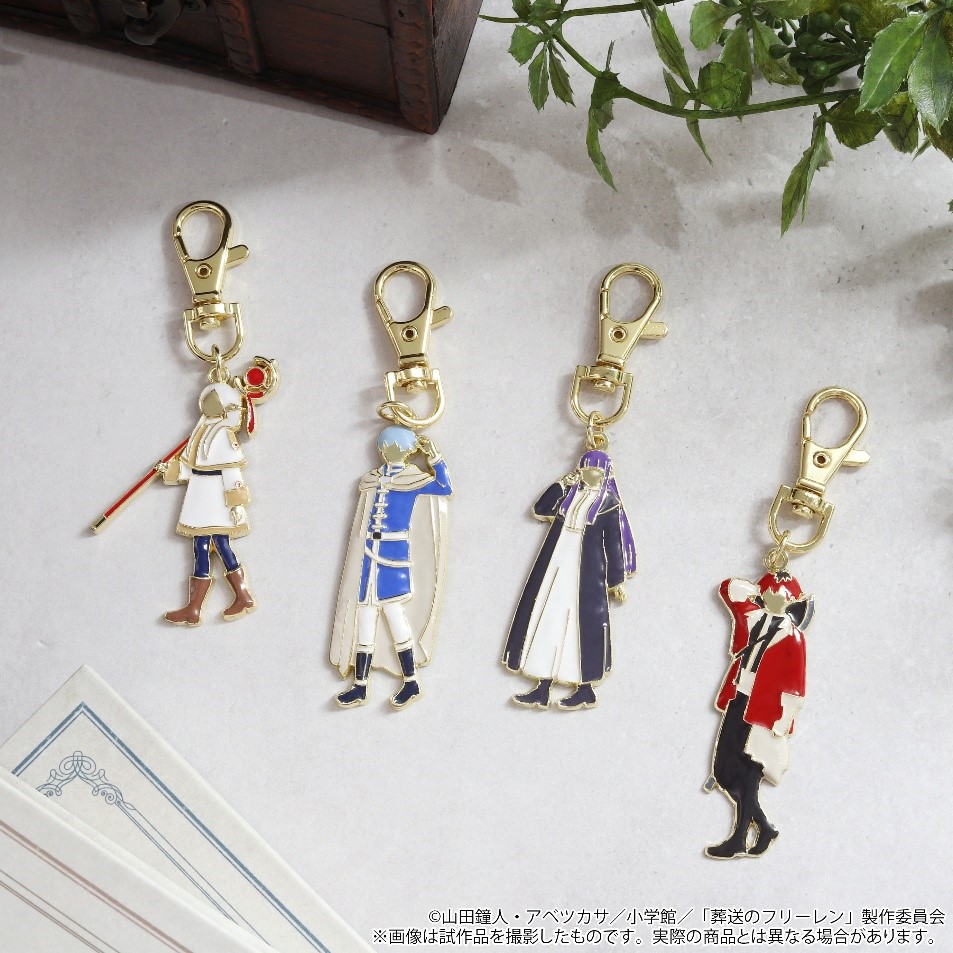 TOHOanimeSTORE's tweet photo. 【葬送の #フリーレン】

.˚⊹⁺‧┈┈┈┈┈┈┈┈┈┈‧⁺ ⊹˚.
　　　メタルキーホル��ー
　　　　 好評販売中🪄
.˚⊹⁺‧┈┈┈┈┈┈┈┈┈┈‧⁺ ⊹˚.

「フリーレン」「フェルン」「シュタルク」
「ヒンメル」の全4種をご用意💫
TaSでご注文いただくと少し早めにお届けします✨

🛒詳細はこちら
https://t.co/tZLU5sqqeL
※数量限定販売
※2026年7月下旬より順次お届け予定

#frieren