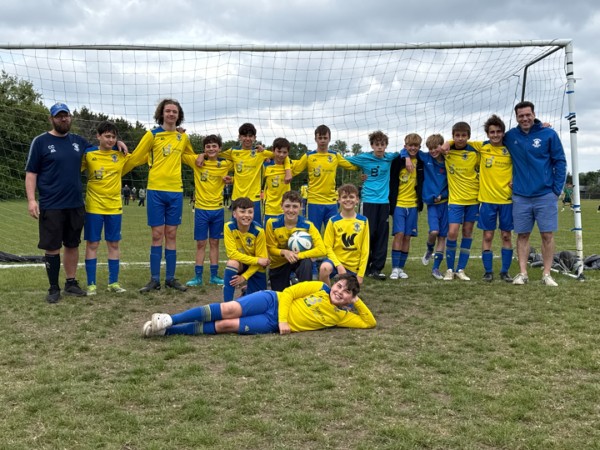 LondonBankJobs's tweet photo. Blayney Financial Supporting SW London talent on the sports field. Well done Westside Football. https://t.co/JgOpMnJHeh