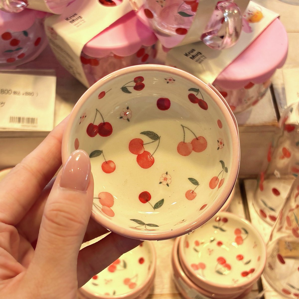 リングとかピアス置くトレイにしても絶対かわいい🍓🍒