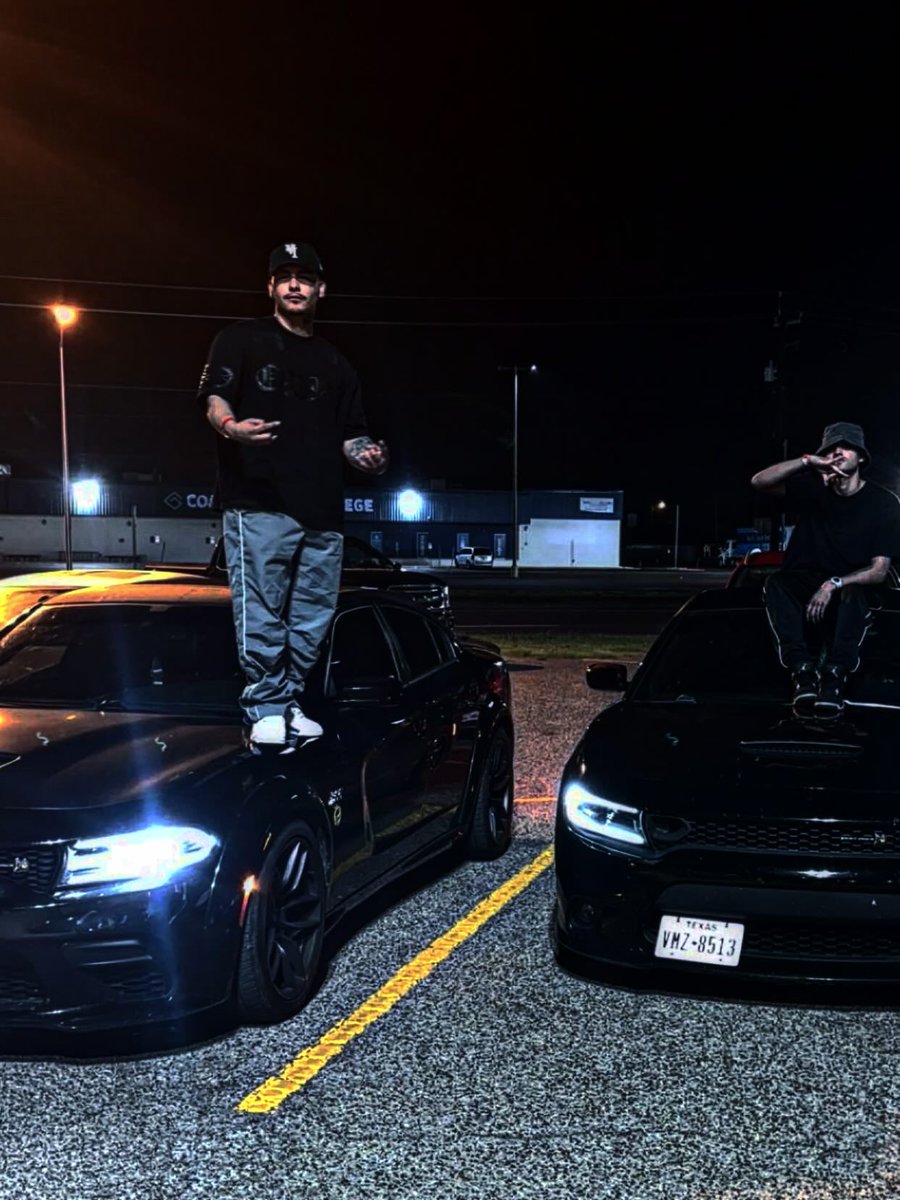 ZZekeM2's tweet photo. This 392 gon spin on crudda n nem 💙🌪️ https://t.co/Xd41nR5vdx