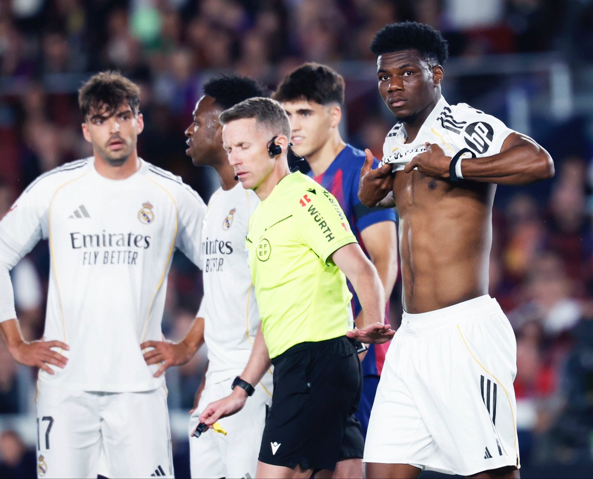 🚨 La presse espagnole 🇪🇸 FÉLICITE LE FC BARCELONE POUR SON TITRE ET DÉTRUIT LE REAL MADRID APRÈS LE CLASICO. 😳

🗞️ Marca et l’Esportiu : « Un champion incontesté. » 💙❤️

🗞️ Mundo Deportivo : « Saluez le champion. » 👋

« Le Barça profite de la crise du Real Madrid, dont la fin