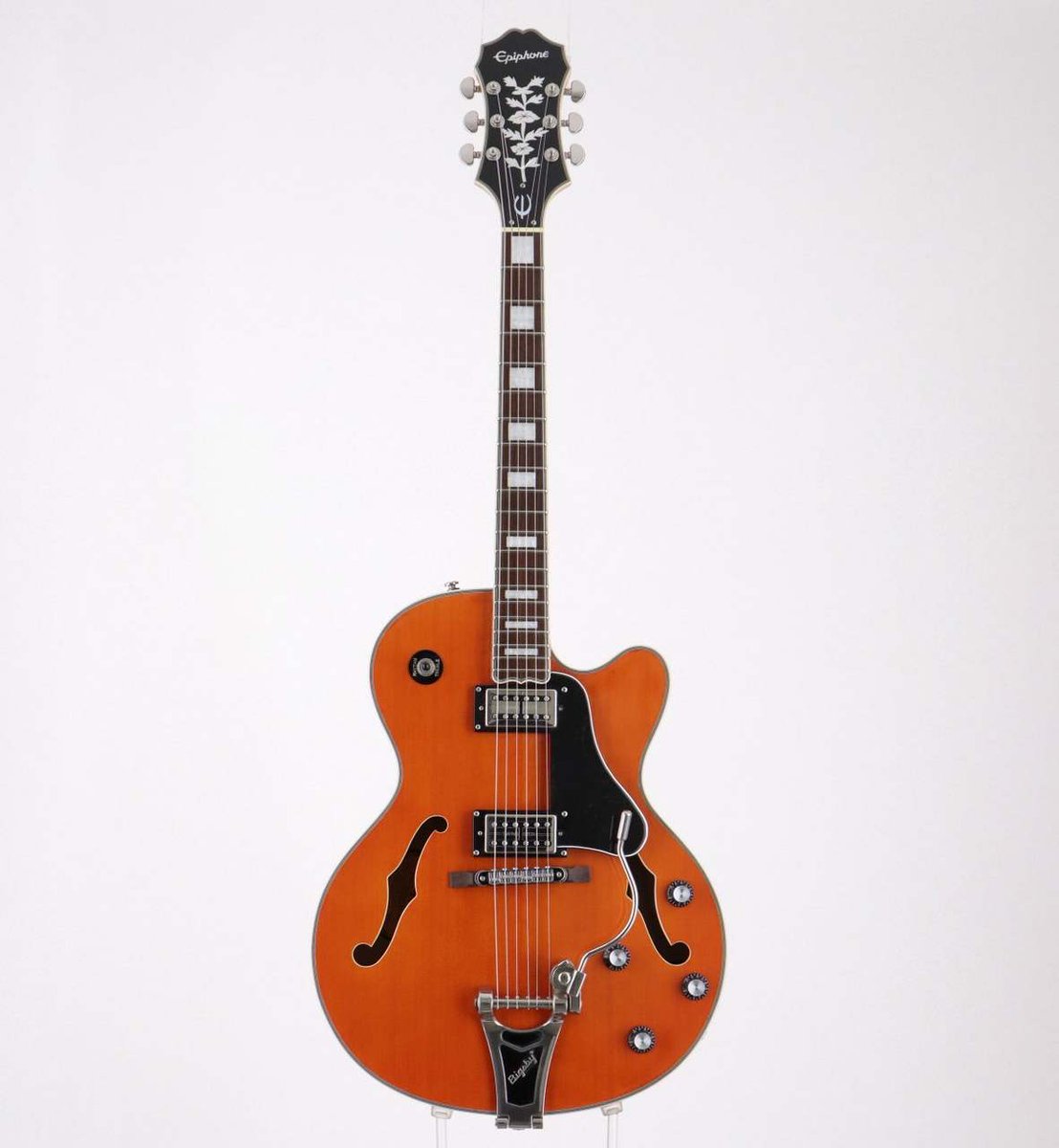 希少 Emperador SG Bigsby タイプ搭載 70年代 日本製 春日 EPIPHONE / Emperor Swingster OR【中古】‼️ ワイヤーハンドル付きの