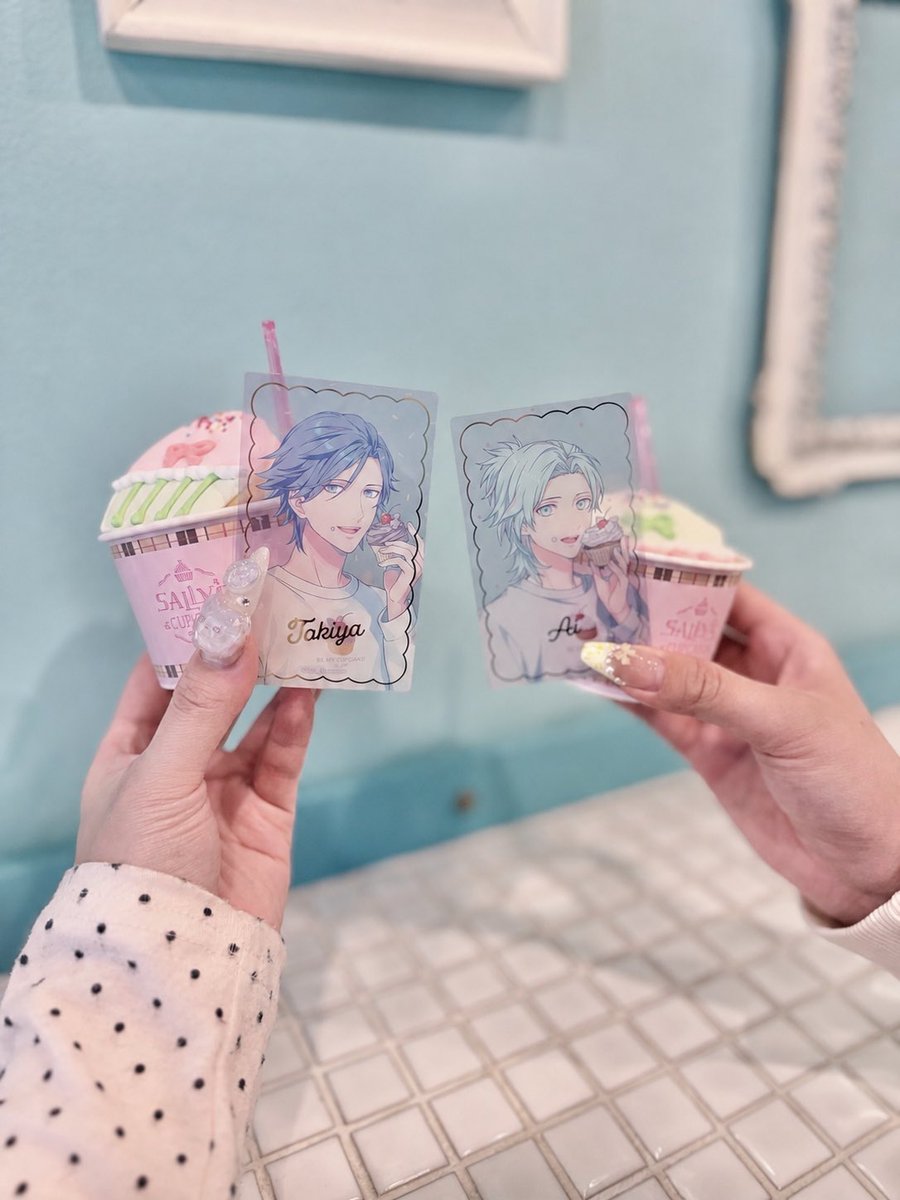 とりよりさん 今年も🧁💜 運良く早い整番だったからもっと買えばよかったと後悔(ᐡ