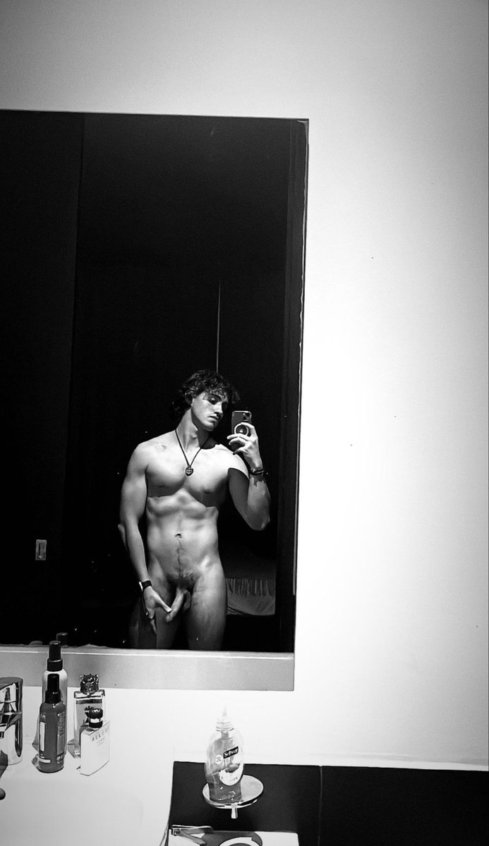 javierlag00's tweet photo. @DDominus__ @Vitinhoputo69 I would let you fuck me like this for you to not reveal my secret of me being a horny slut to my family and people I know please daddy’s 🥵😥😥 https://t.co/bH6R6ogbiV