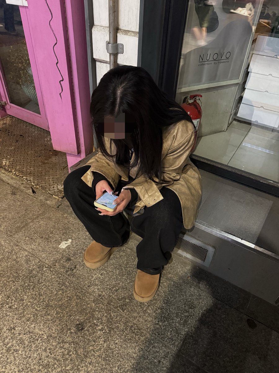 바니 tweet media