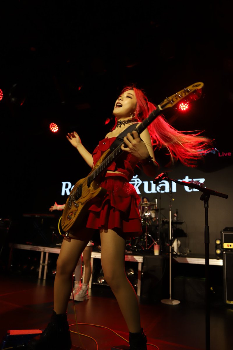 heojincheo11575's tweet photo. 2026.05.10 Rolling Quartz 롤링쿼츠 <My Turn Tour in SEOUL)
공연장 : KT&amp;G 상상마당
롤링쿼츠 아이리
#RollingQuartz https://t.co/l4MFbnOlBm