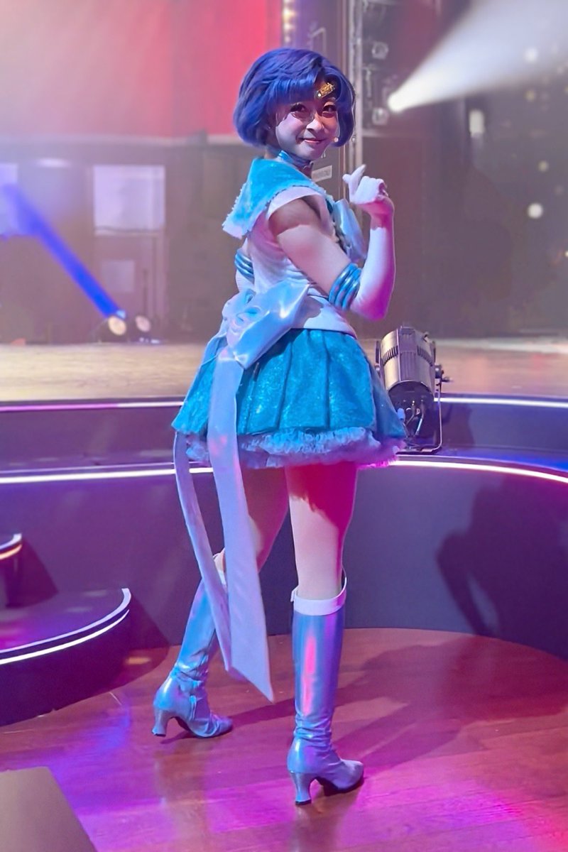 tuyuri5151's tweet photo. マーキュリーちゃんが可愛すぎて動画から写真を切り取ってみたのですが、コマ送りしても全部のシーンが可愛いのほんと訳分かんない同じ人類とは思えない🥺️🩵✨️

Team silver Moon・丸山純怜さま

 #セーラーマーキュリー
 #シャイニングシアター
 #shiningtheater https://t.co/HVpHmv7B3g
