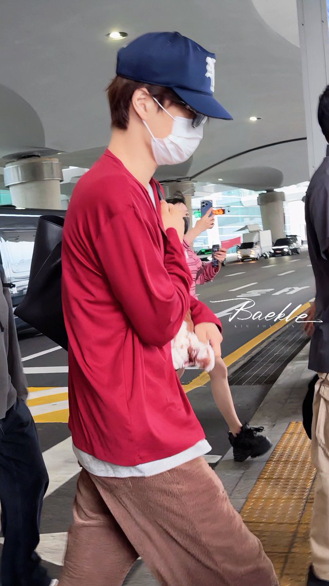 Baek.L 'ㅅ' tweet media