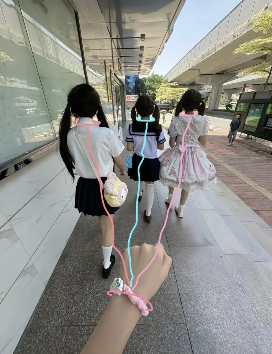 看我干嘛！ tweet media