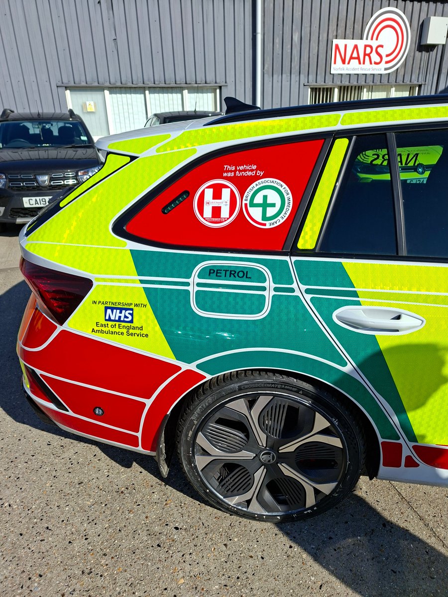 HelipadHELP's tweet photo. New critical care car funded by the HELP Appeal (via the British Association for Immediate Care) unveiled to enhance lifesaving response across Norfolk! Find out more: 
https://t.co/Tog1ehWdMM
#Norfolk #emergencycare https://t.co/ZKzcO7yIf2