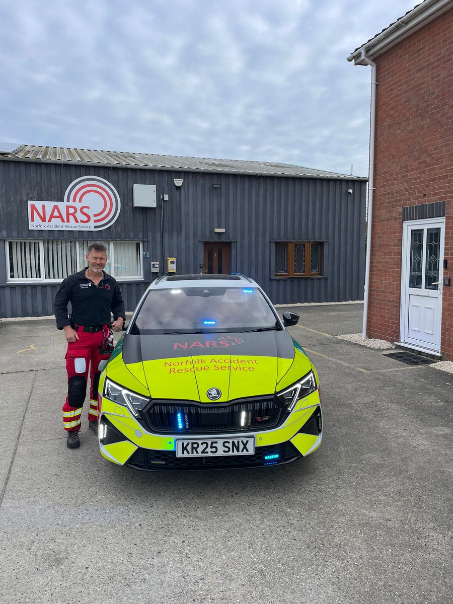 HelipadHELP's tweet photo. New critical care car funded by the HELP Appeal (via the British Association for Immediate Care) unveiled to enhance lifesaving response across Norfolk! Find out more: 
https://t.co/Tog1ehWdMM
#Norfolk #emergencycare https://t.co/ZKzcO7yIf2