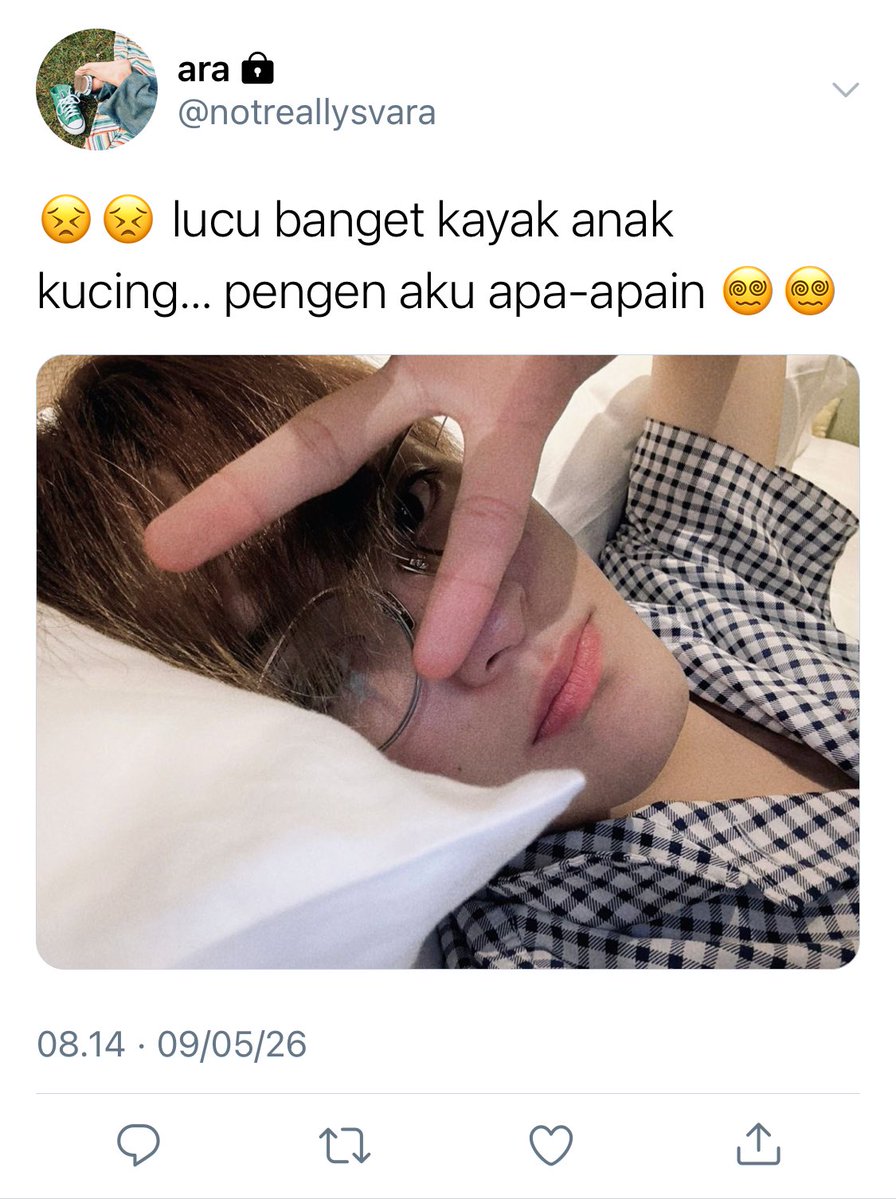 Gemuruh riuh.

Markhyuck tweets au part of Salvation.