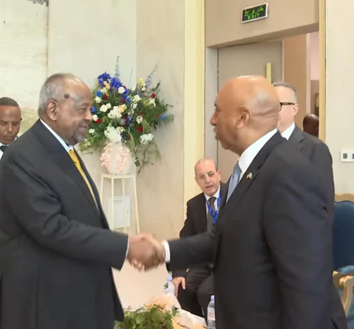 PalaisduPeuple's tweet photo. En ce jour mémorable, la cérémonie officielle d’investiture du Président de la République S.E.M Ismaël Omar Guelleh s'est tenue au Palais du Peuple, un moment solennel et historique marqué par la présence de nombreuses délégations étrangères, chefs d’État et hautes personnalités. https://t.co/cWpUcILbAG