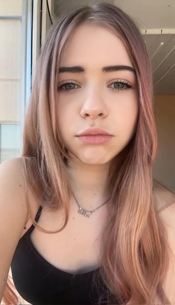 Dasha tweet media
