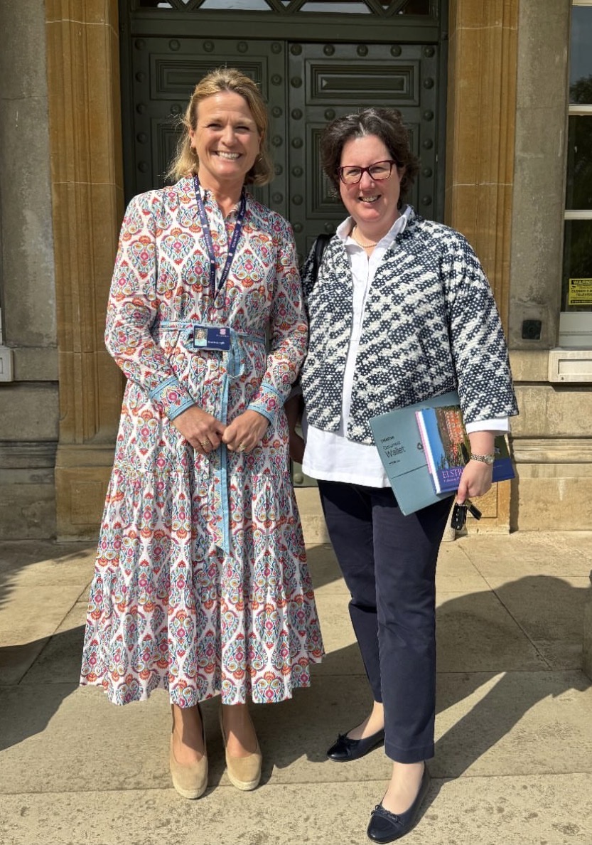 ElstreeSchool's tweet photo. It was wonderful to welcome Miss Emily Boswell to preach in our church service at the weekend. Miss Boswell is Deputy Head Academic at @wycombeabbey, alma mater to Mrs Inglis!

#seniorschool #prepschoolchurch #stpeterswoolhampton https://t.co/Hw3A4V1Y2D