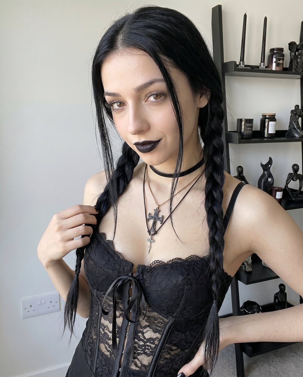 Zara Noir 🖤 tweet media