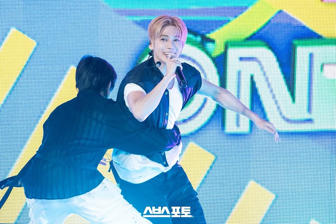 형아가 놀아줘서 너무 신난 아기 고양이
#태현 #TAEHYUN #カンテ
#투모로우바이투게더